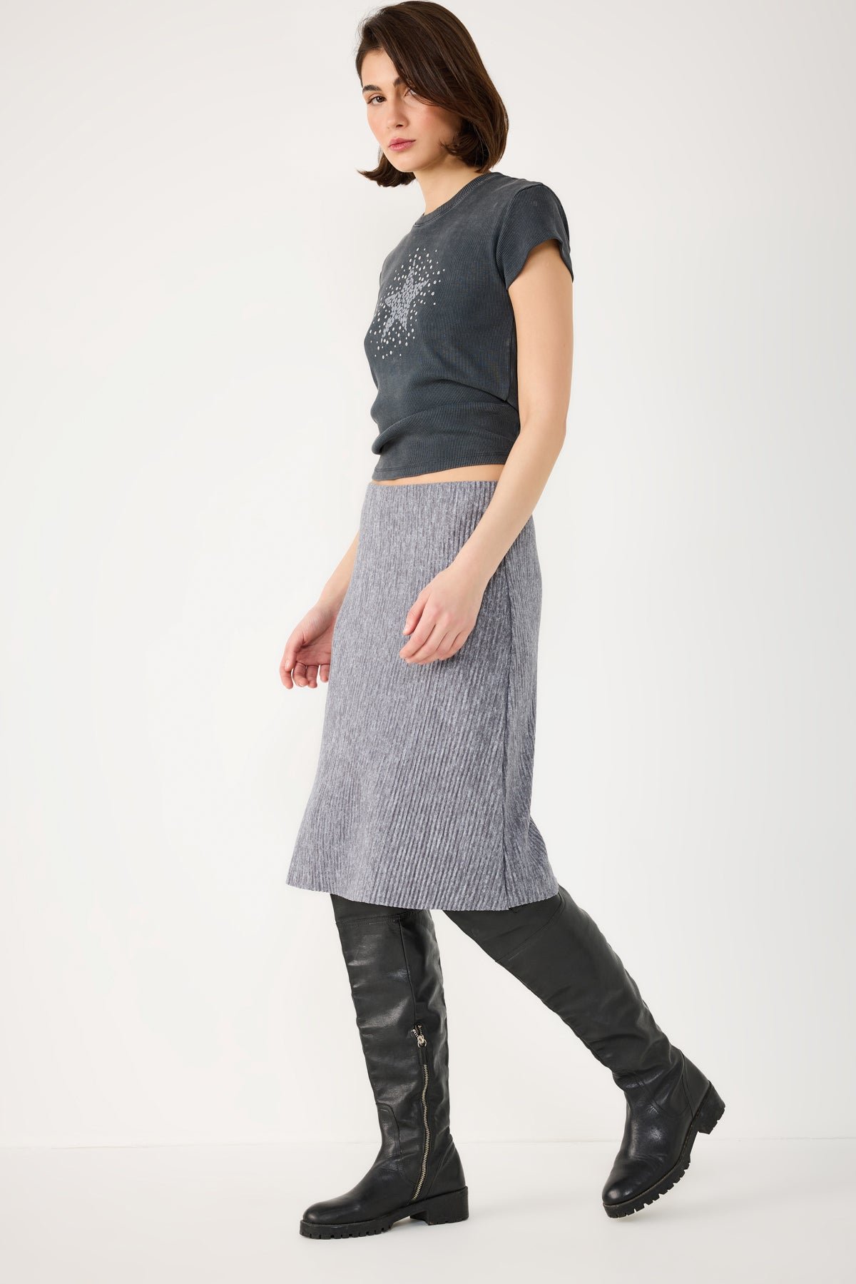 Gerippter Rock ohne Taschen