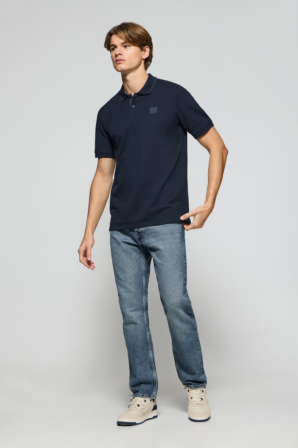 Poloshirt marineblau mit zwei Knöpfen und Polo Club Logo