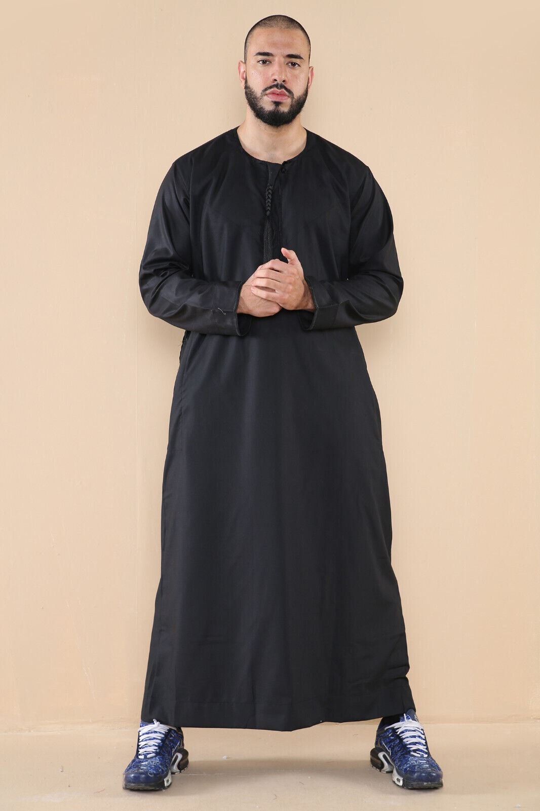 Schwarzer Thobe Jubba für Herren, saudi-arabischer Eid-Emirati-Kaftan, Jubbah-Quastenrobe