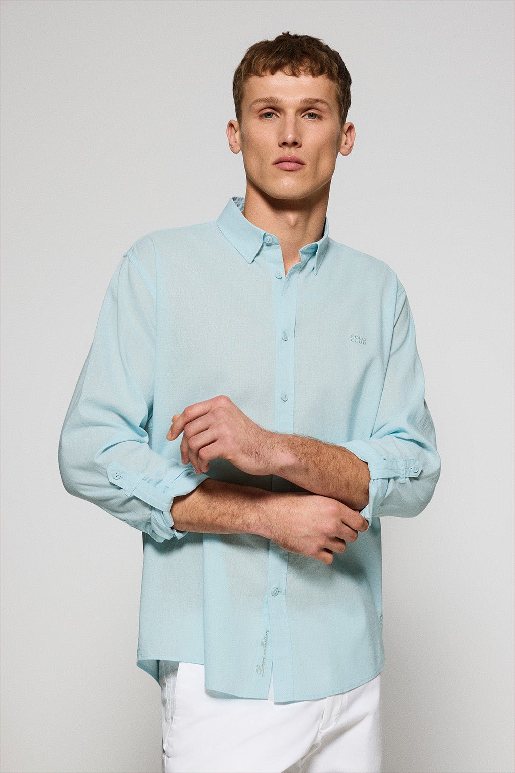 Hemd Regular Fit aus Leinen-/Baumwollgemisch aquamarin mit Logo-Stickerei