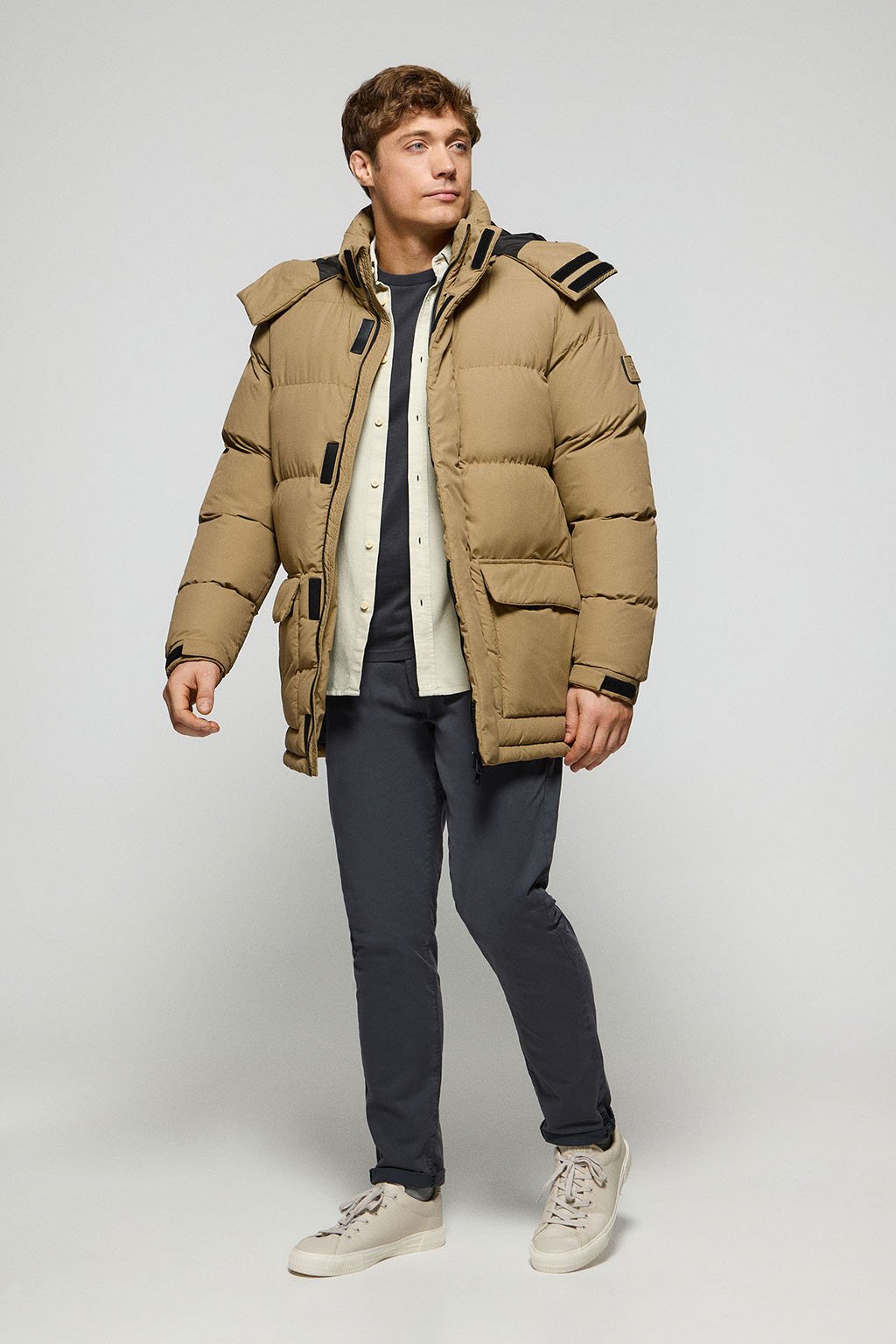 Mantel Midtown beige mit abnehmbarer Kapuze und Polo Club Details