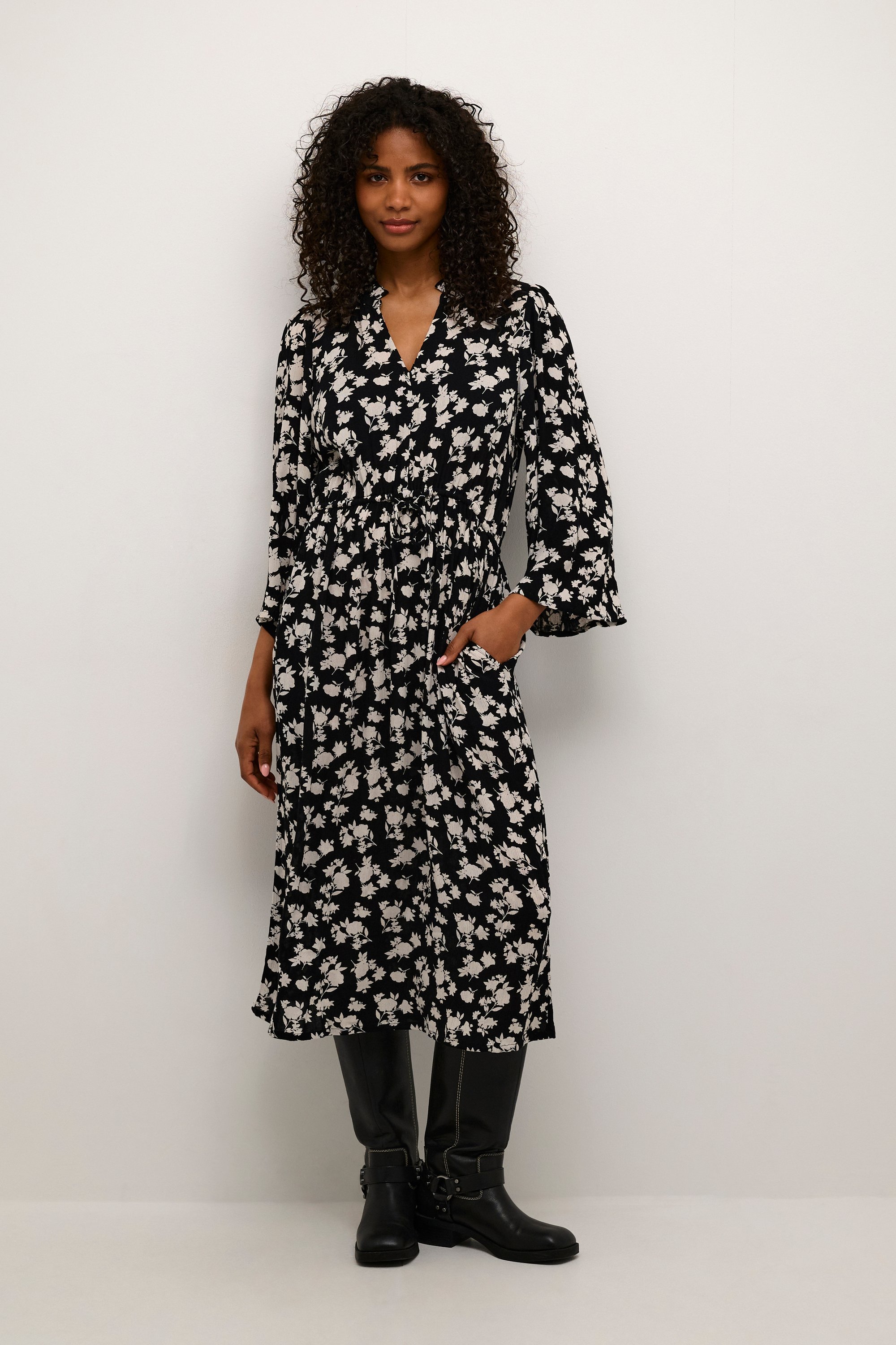 Kleid Regular fit black offwhite