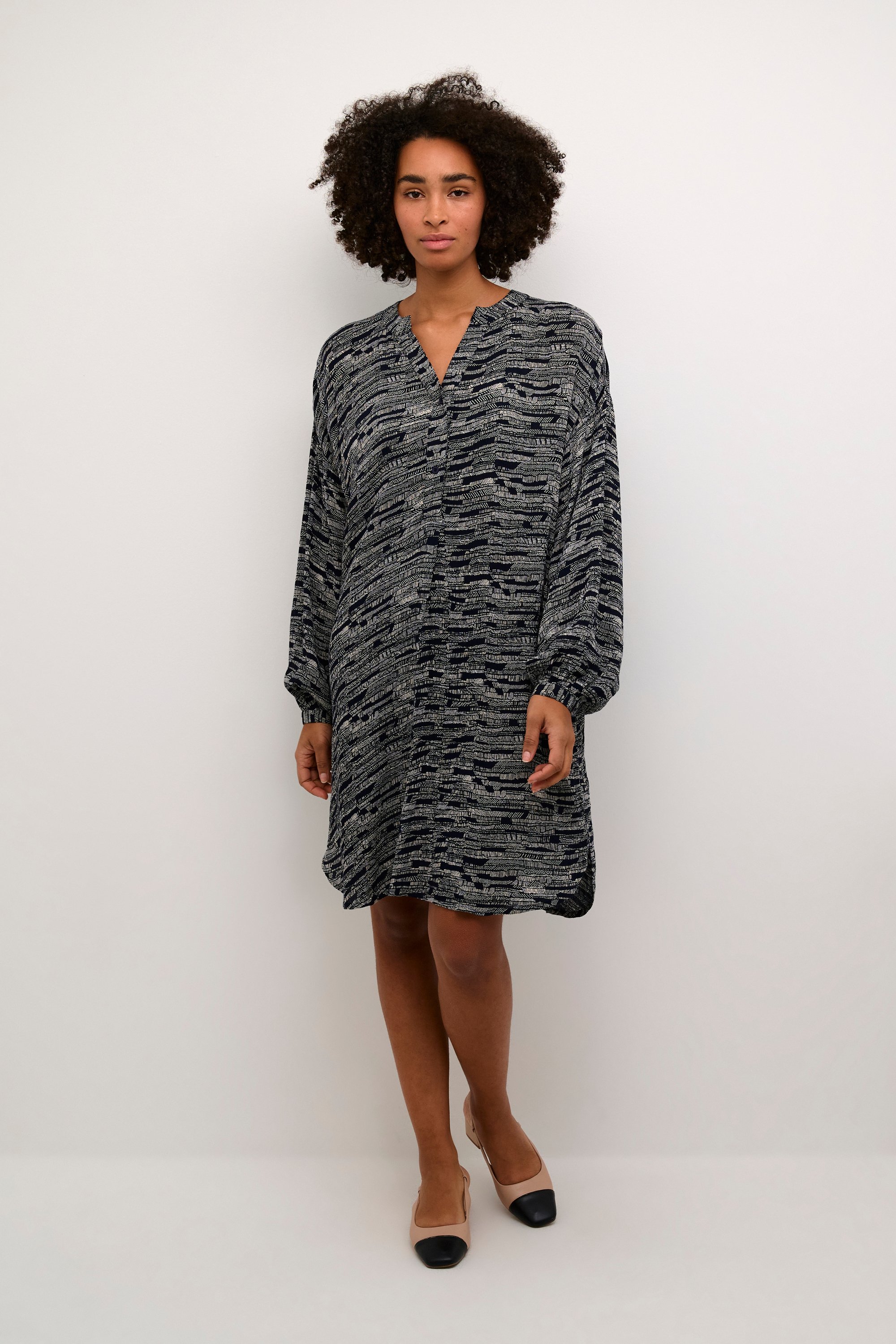 Kleid Oversize fit multicolour