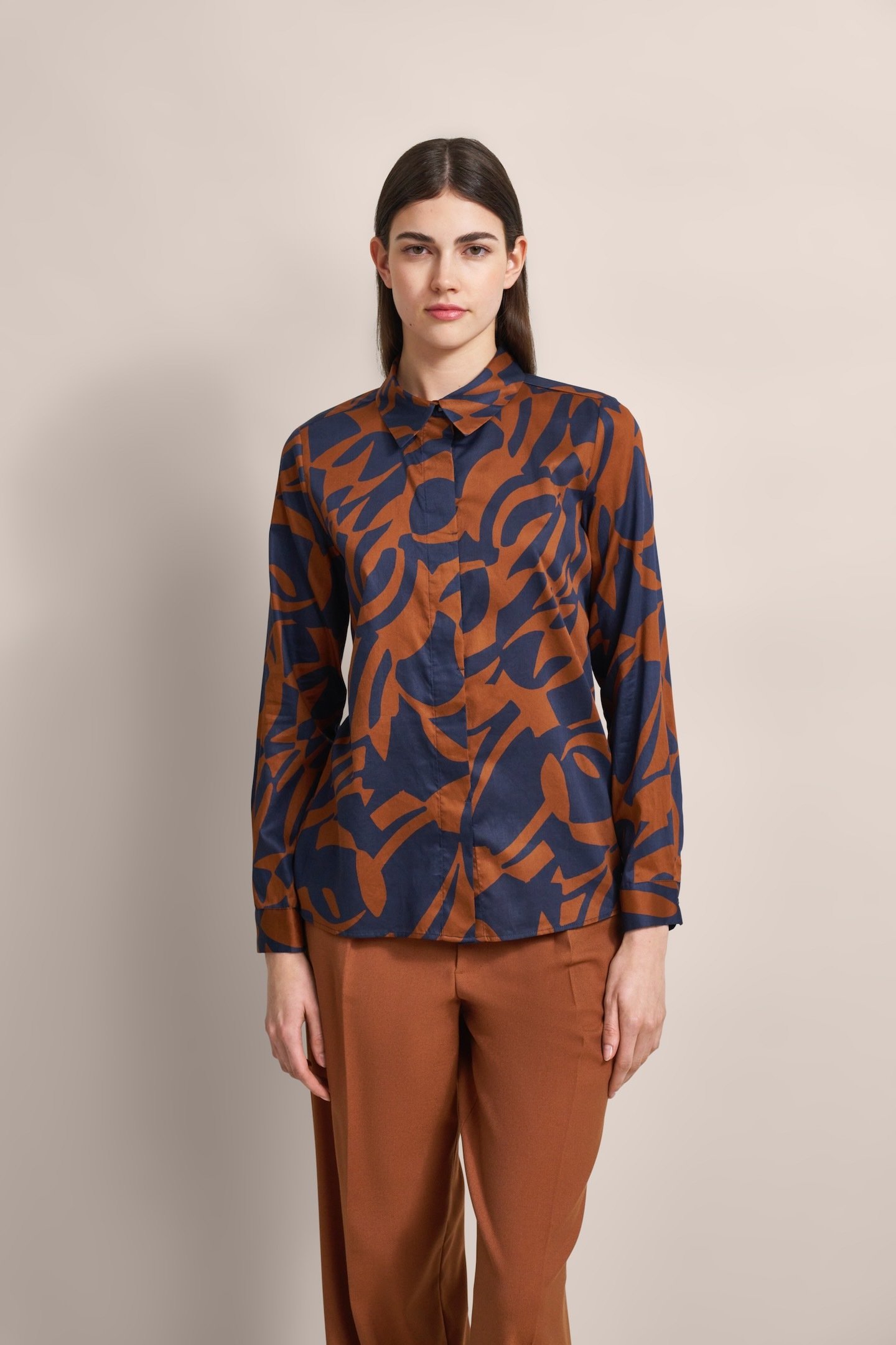 Thumbnail - Bugatti Damen Freizeitbluse mit grafischem Print