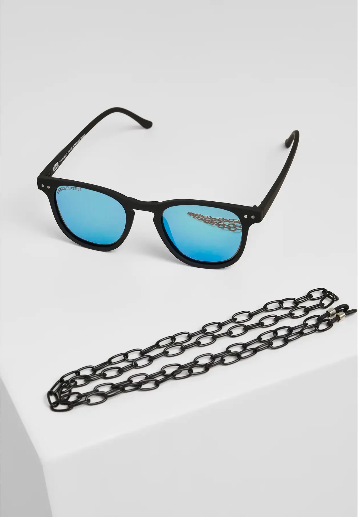 Sunglasses Urban Classics arthur chain