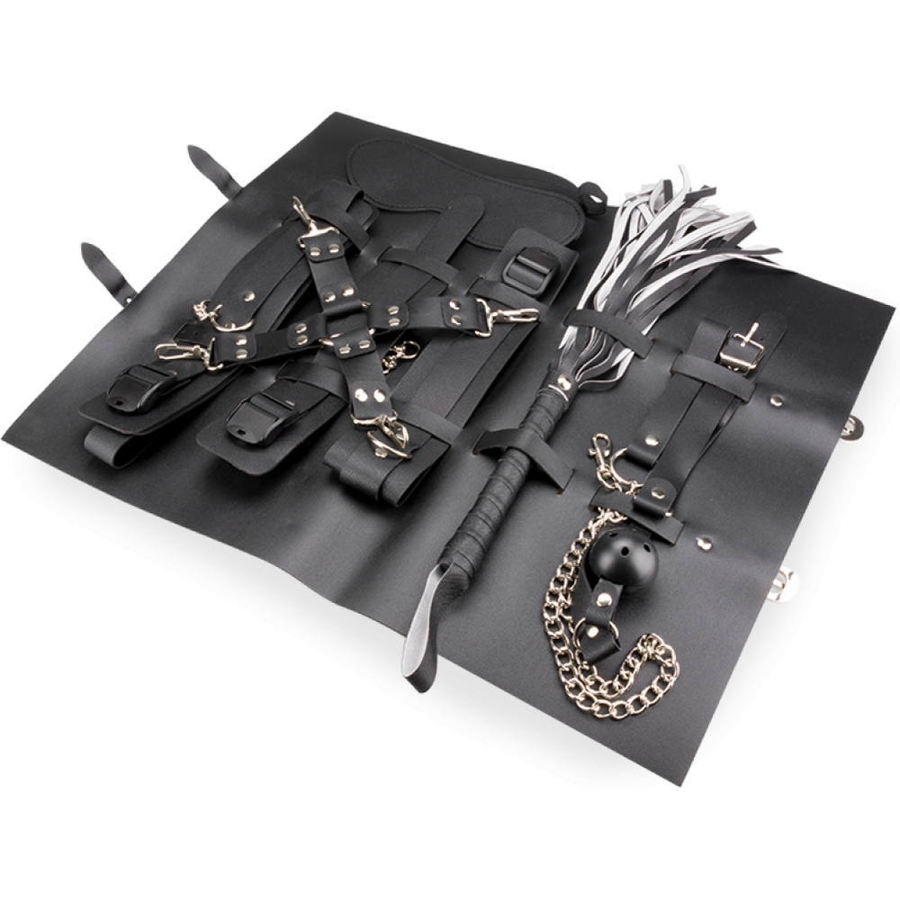 Set BDSM 8 pièces et son rangement