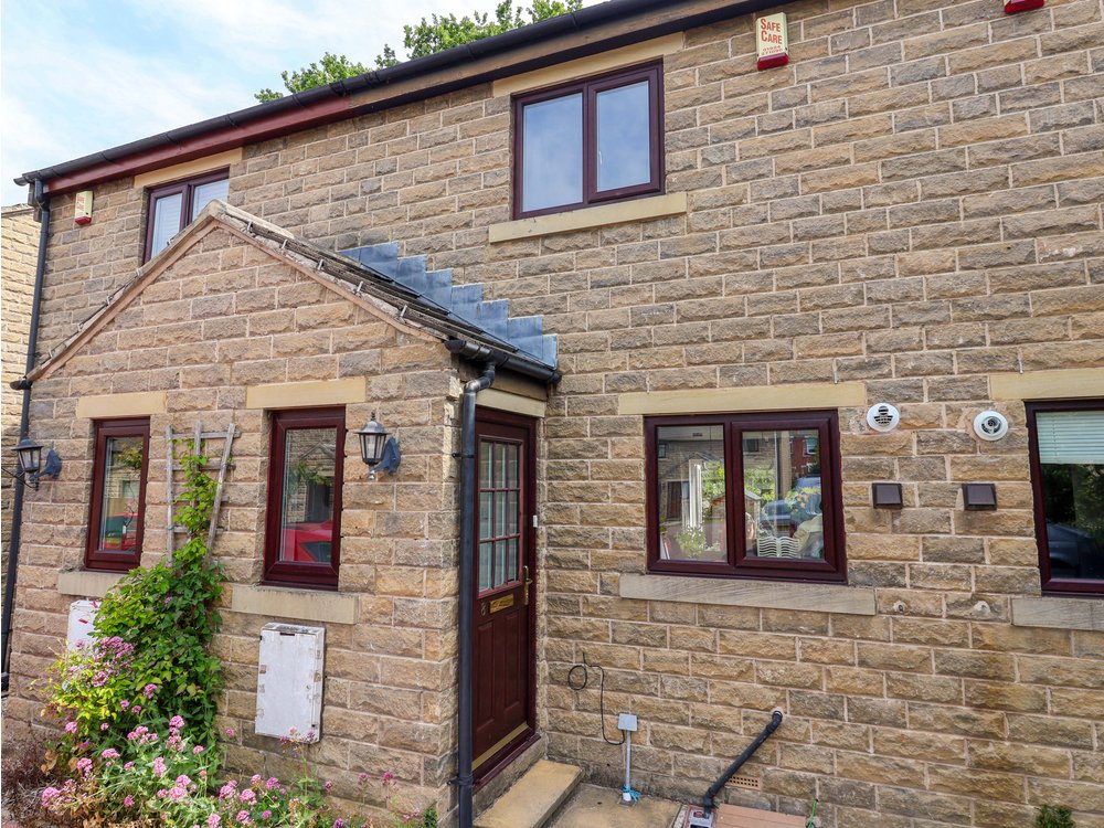 8 Wharfedale Mews