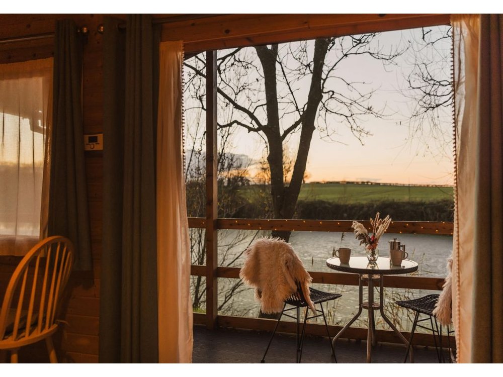 Sunset Lodge