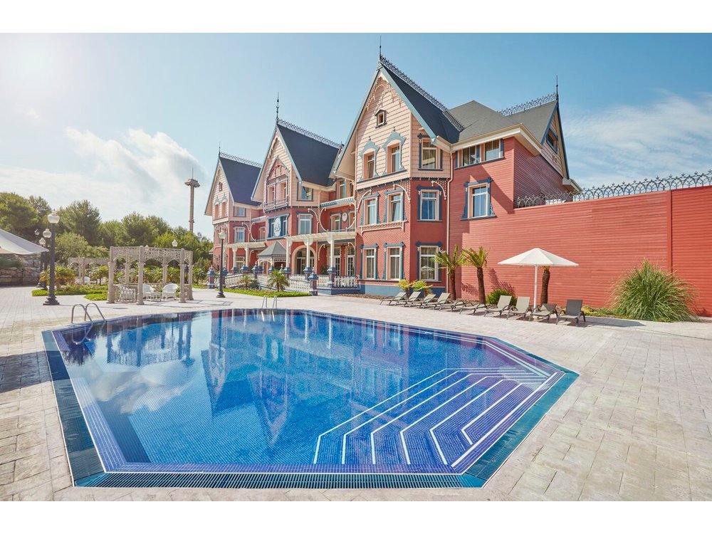 Mansion de Lucy
