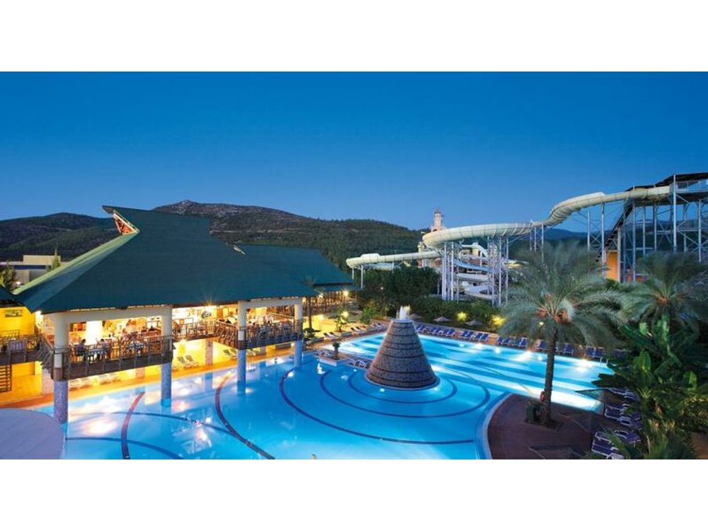 Aqua Fantasy Aquapark Hotel and Spa