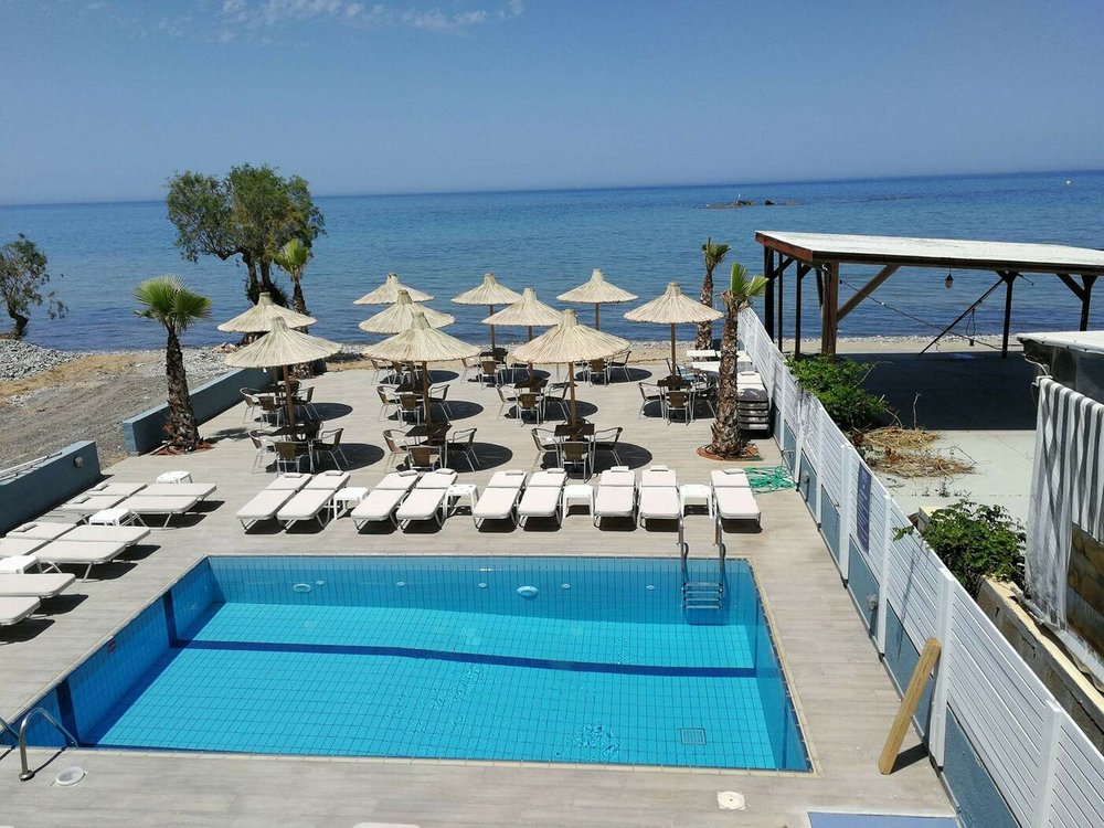 Compass Stalis Beach