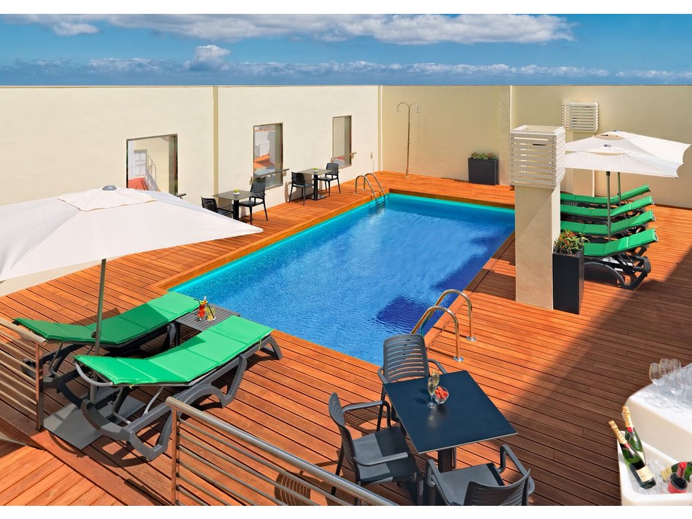 Occidental Santa Cruz Contemporaneo