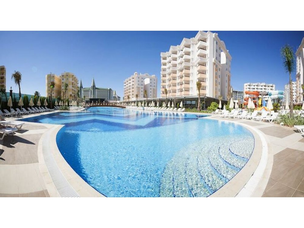 Ramada Resort Lara