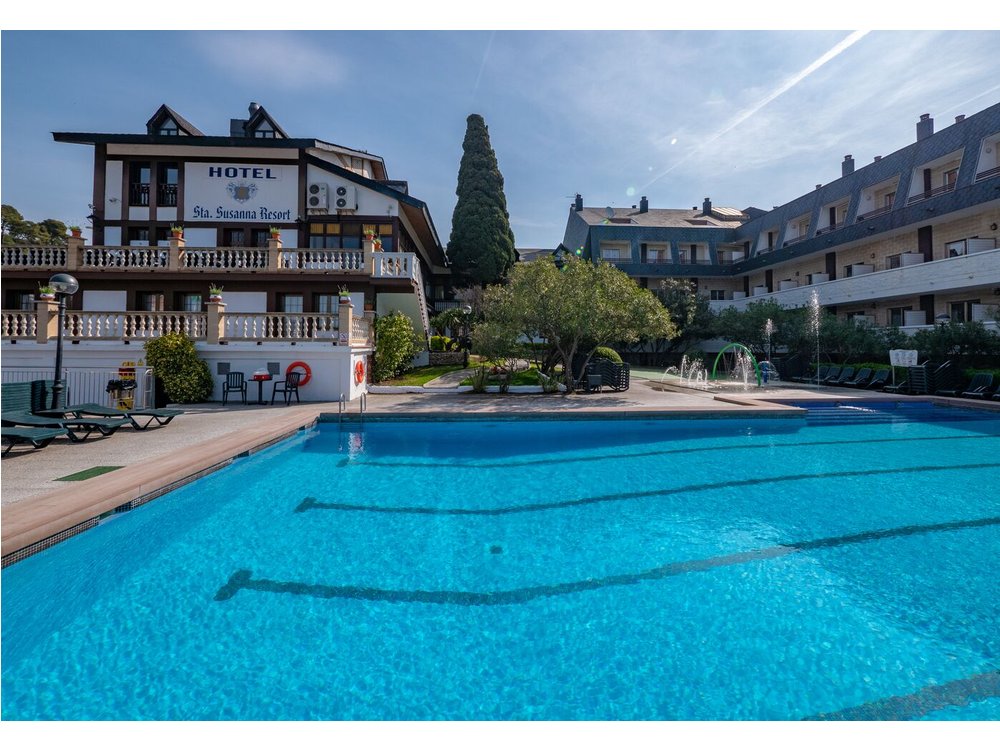 Santa Susanna Resort