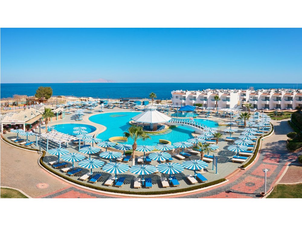 Dreams Beach Resort
