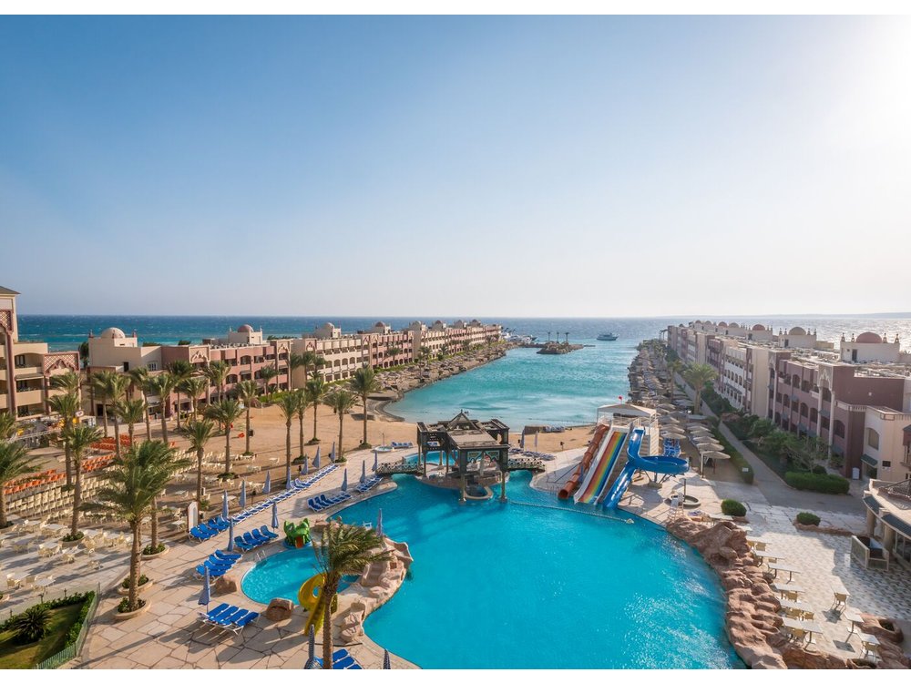 Sunny Days Resort Spa and Aqua Park