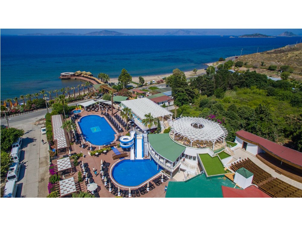 Golden Beach Resort and Spa