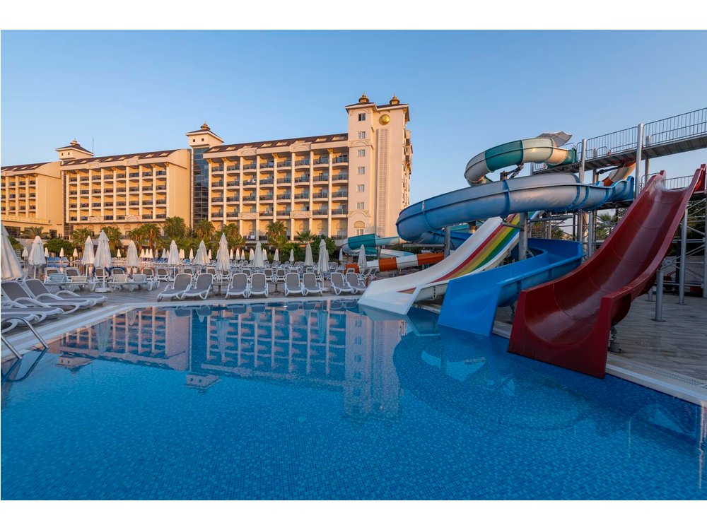 Lake and River Side Hotel and Spa