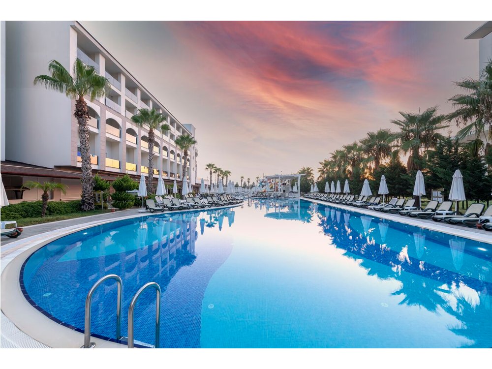 Port River Hotel and Spa