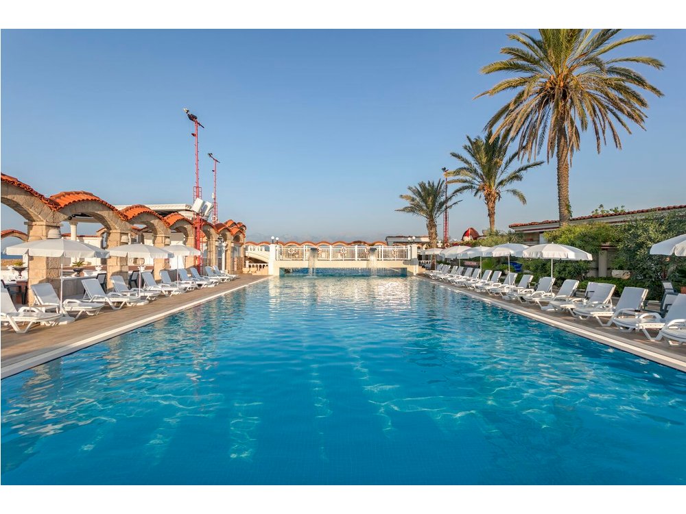 Club Hotel Sera
