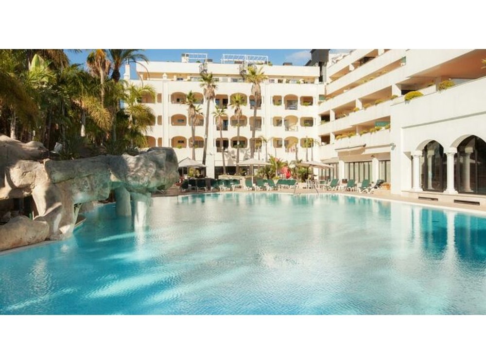 Guadalpin suites