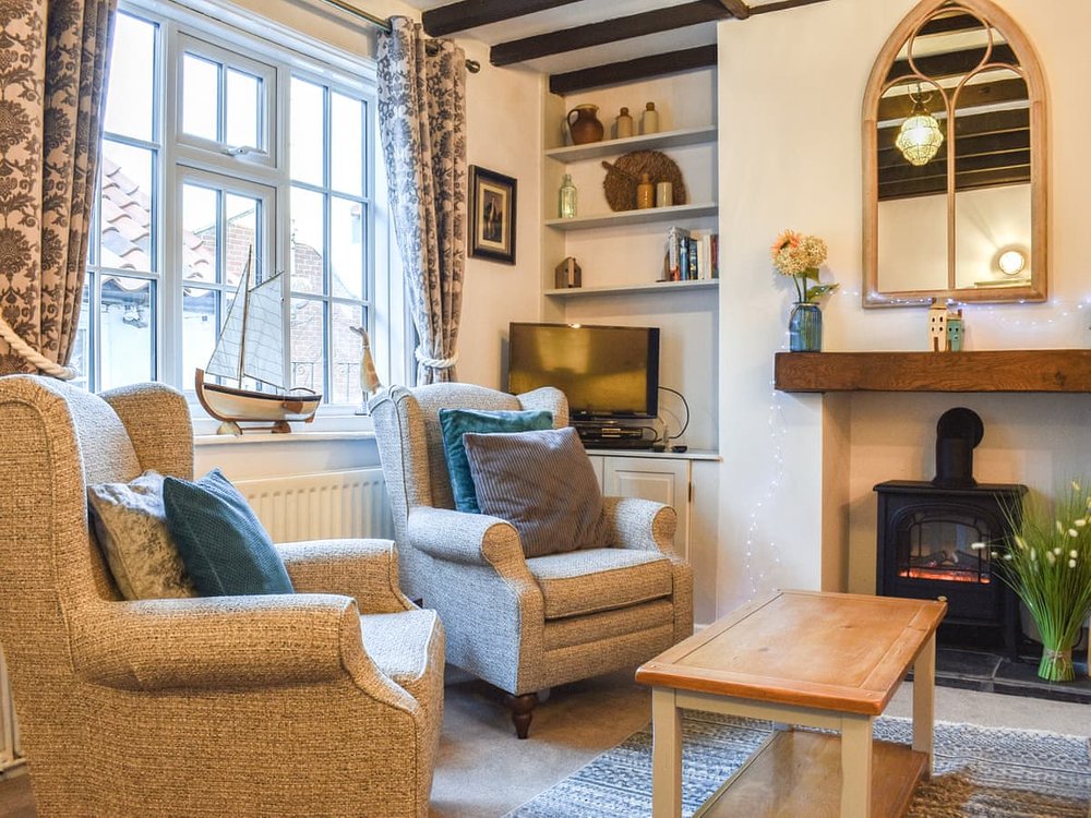 White Horse Yard Cottages - Sea Dog Cottage
