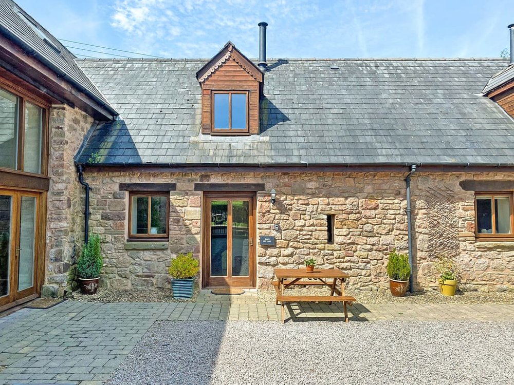 Bramble Cottage and Honey Cottage - Honey Cottage