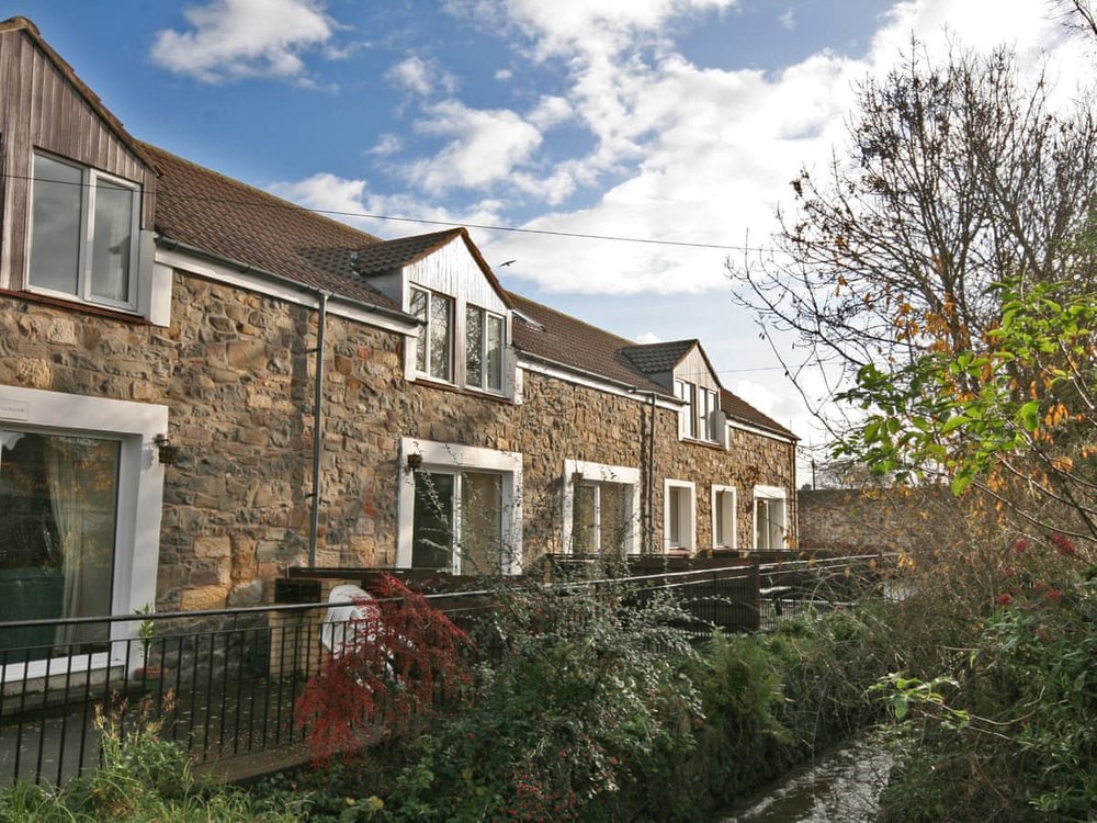 Bluebell Farm Cottages - Farne Cottage