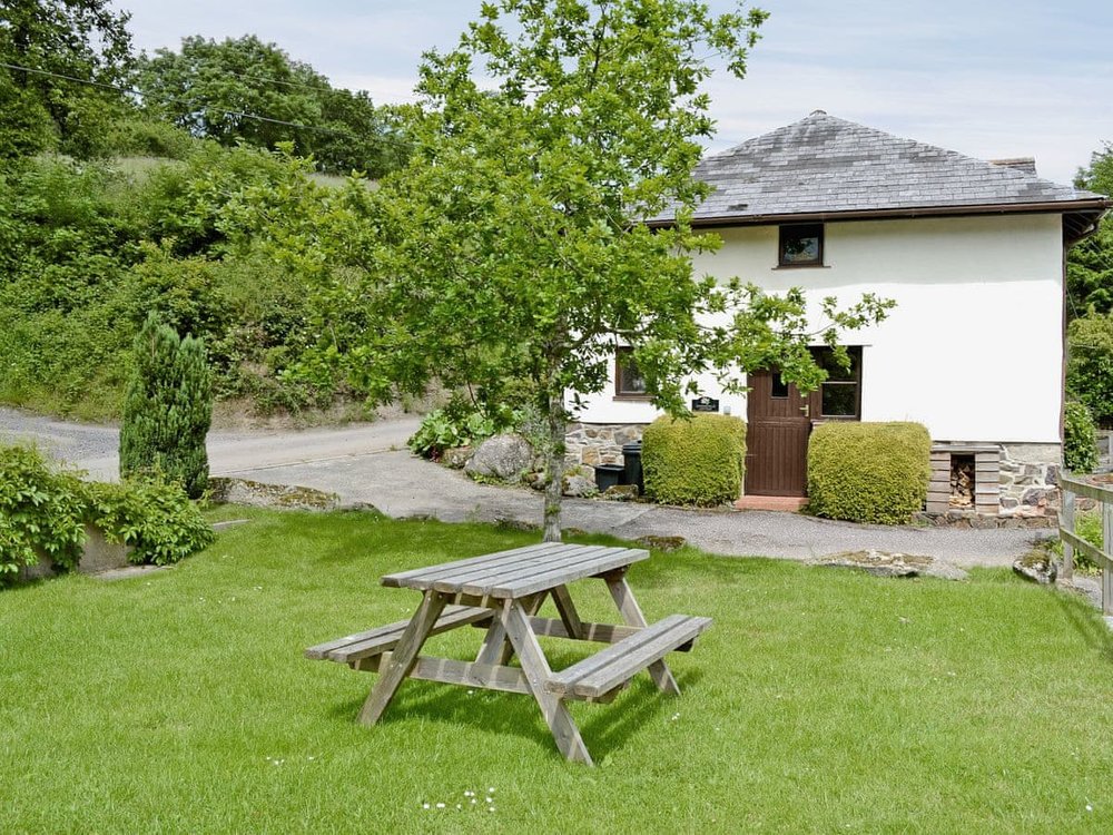 Kingsford Farm Cottages - Honeysuckle Cottage