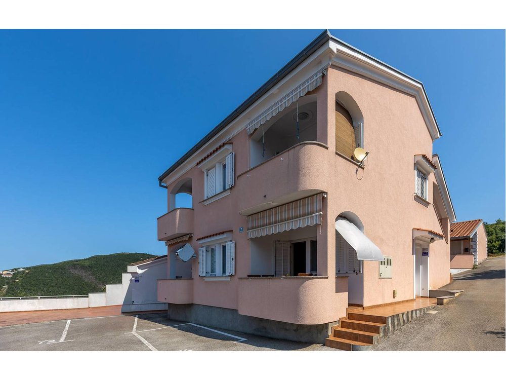 Holiday home in Kvarn land from £26 per night