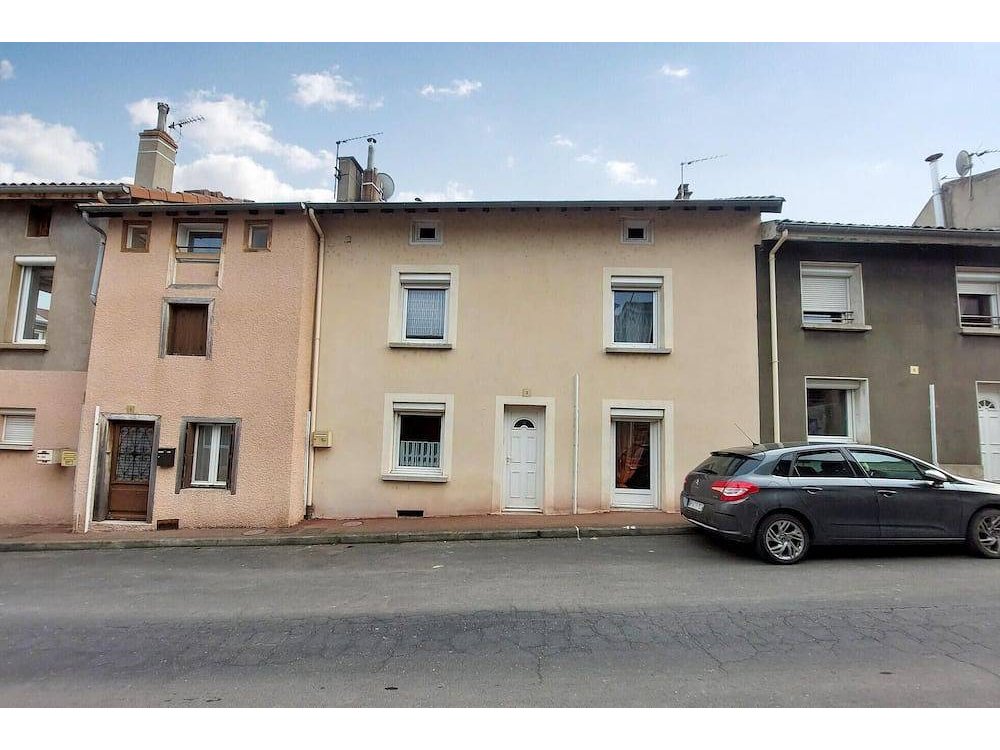 Holiday home in Auvergne from £33 per night