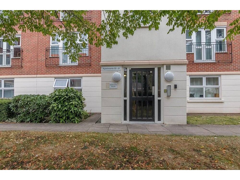 Holiday apartment in Derby from £90 per night