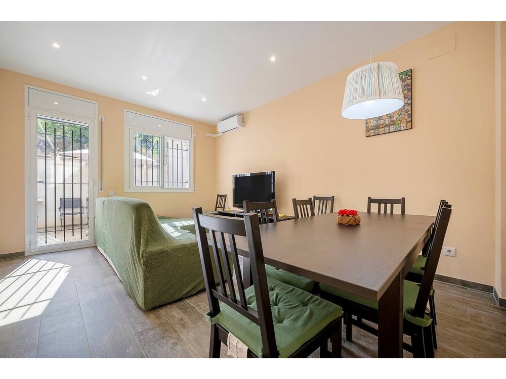 Holiday home in Aldover from £56 per night