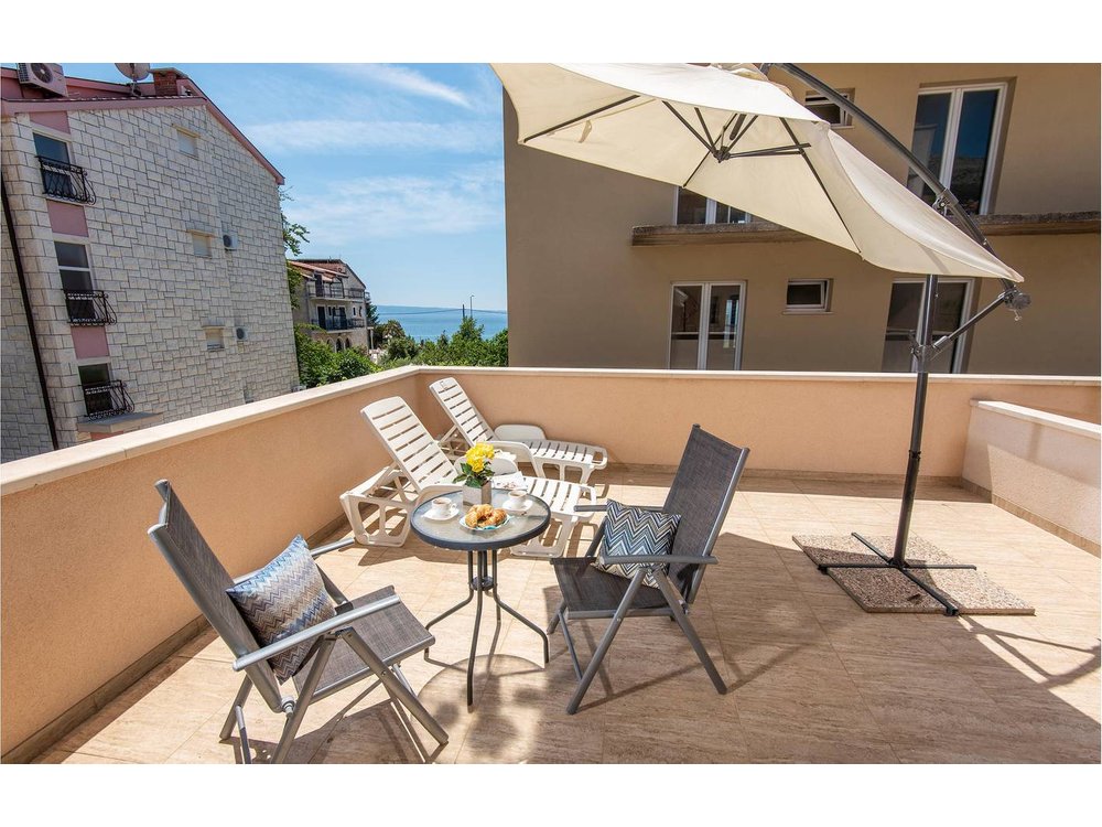 Holiday apartment in Podstrana from £34 per night