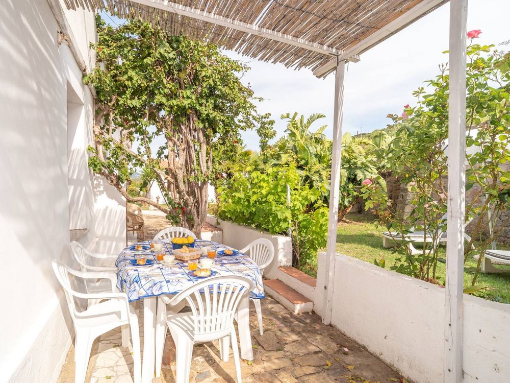 Holiday home in Anglona from £51 per night