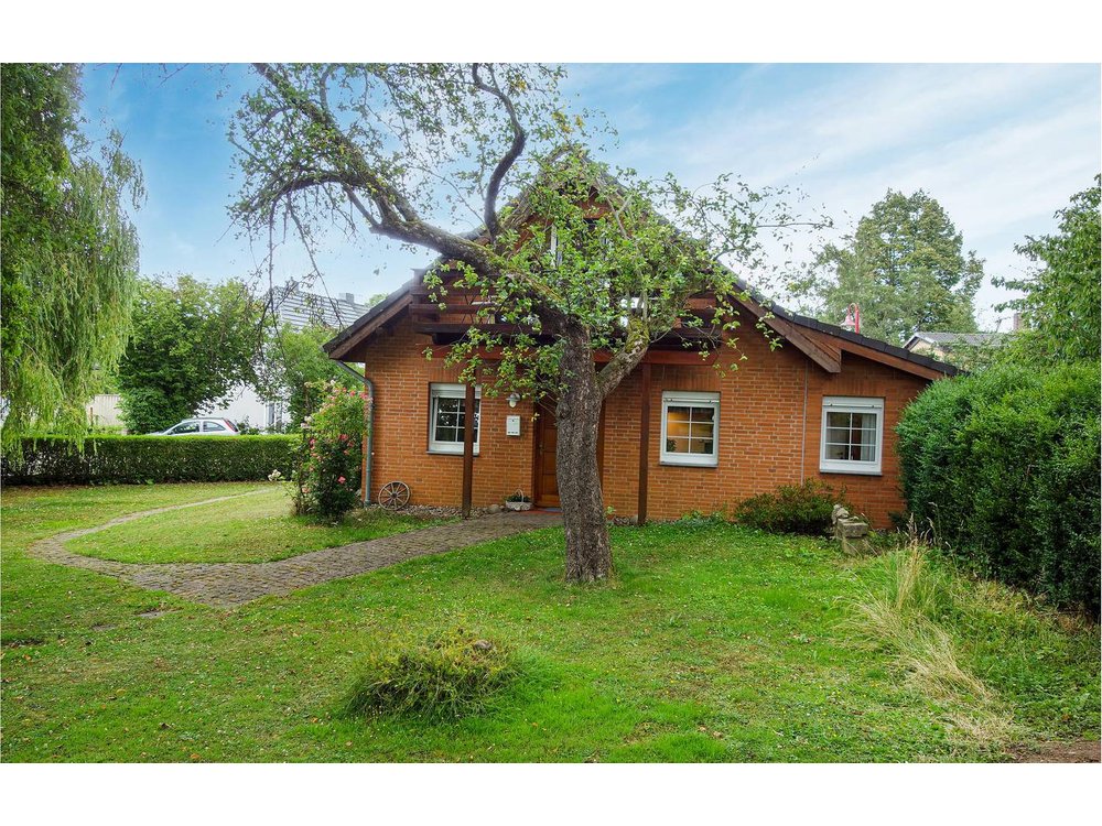 Holiday home in Duingen from £53 per night