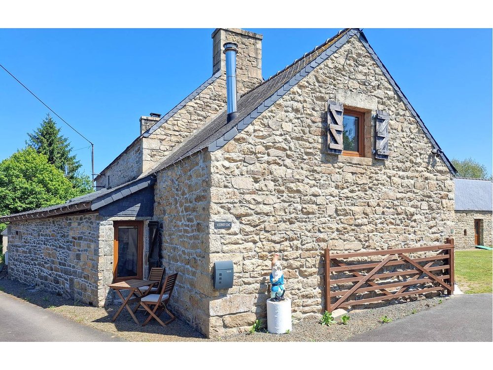 Holiday home in Louargat from £39 per night