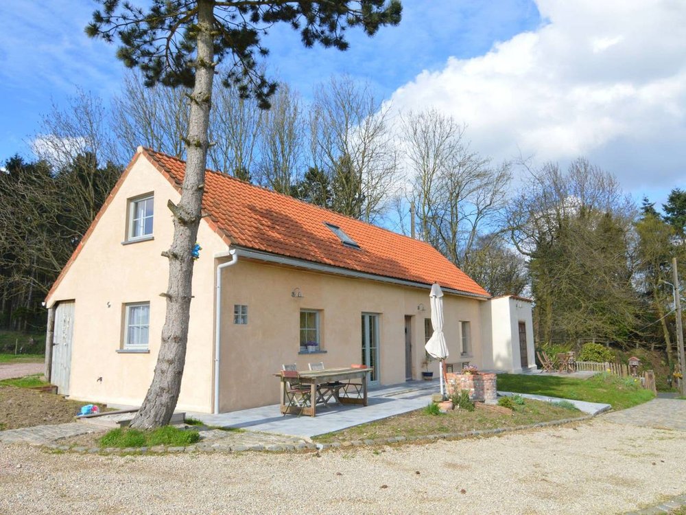 Holiday home in Hainaut from £57 per night