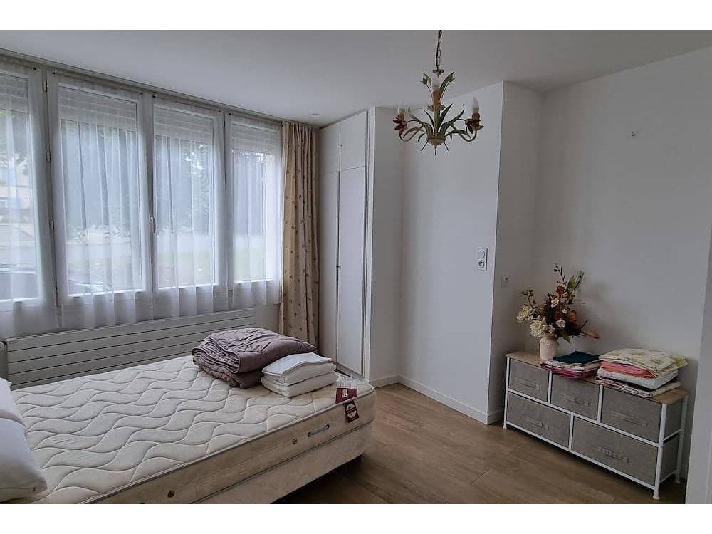 Holiday apartment in Jonzac region from £31 per night