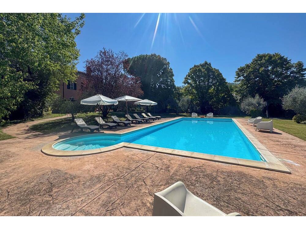 Holiday home in Bettona from £398 per night