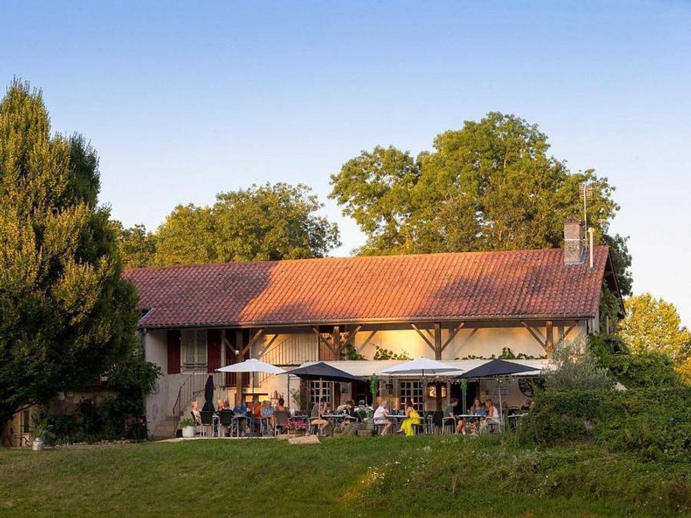 Camping in Ain from £58 per night