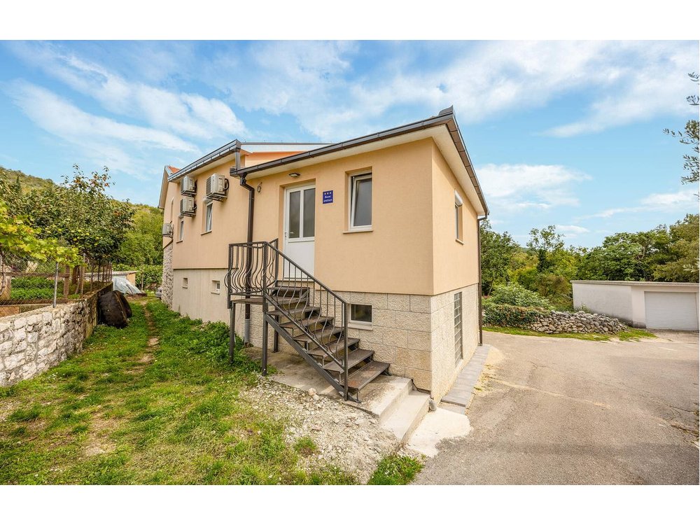 Holiday apartment in Imotski from £33 per night