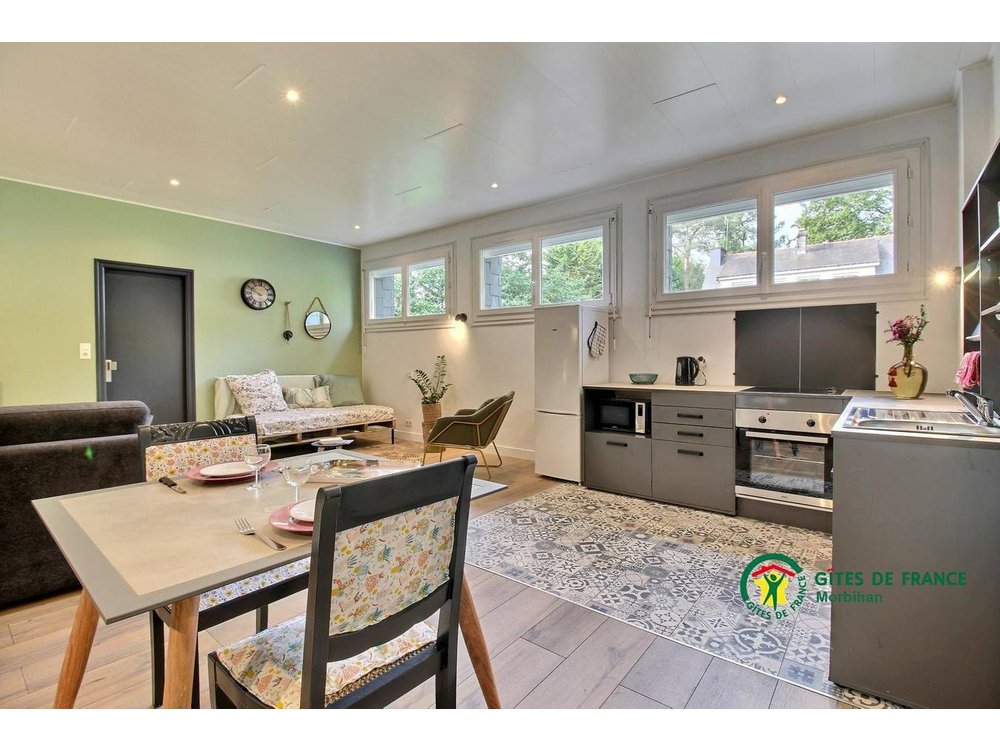 Holiday home in Réguiny from £57 per night