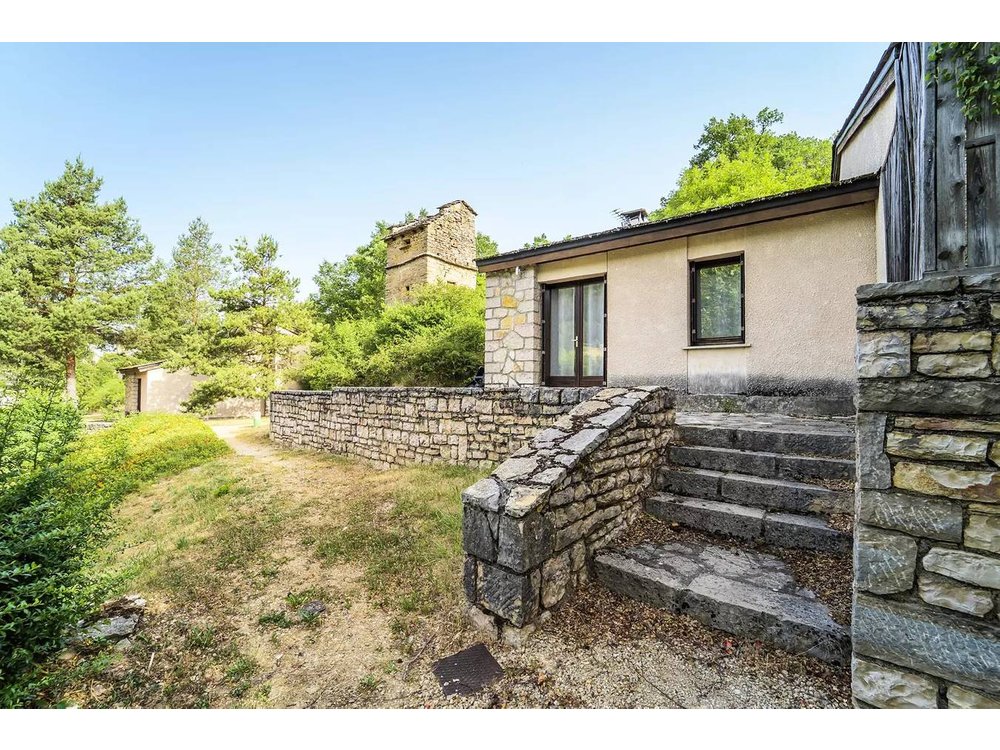 Holiday home in Lozère from £43 per night