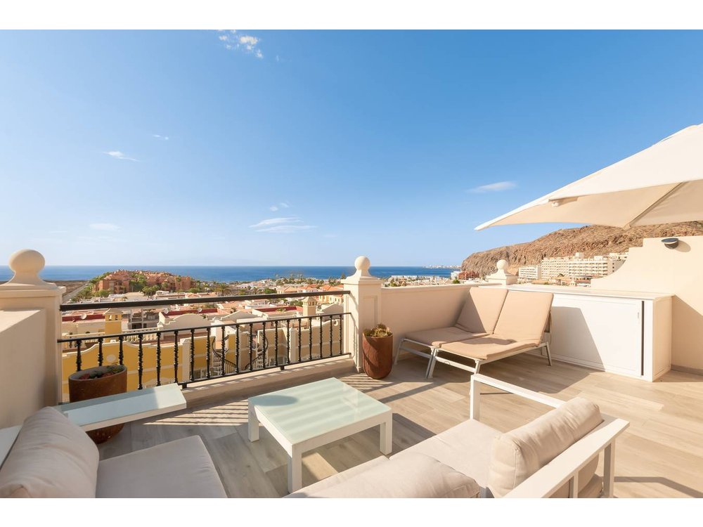Holiday home in Abona from £189 per night