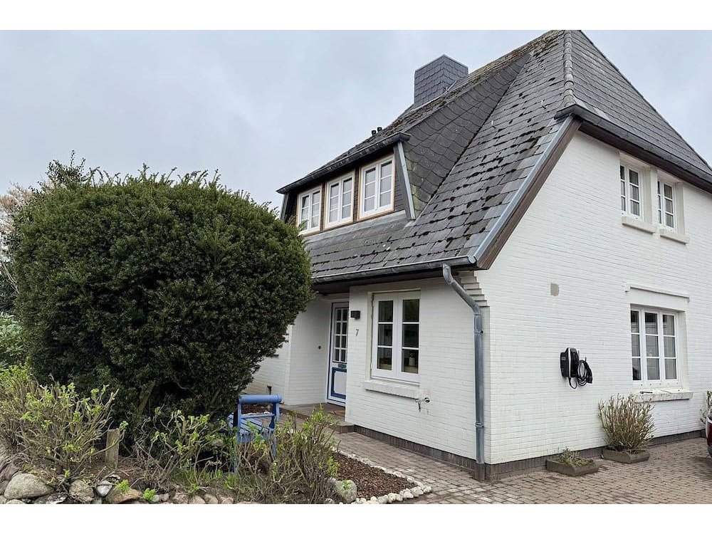Holiday home in Sylt from £284 per night