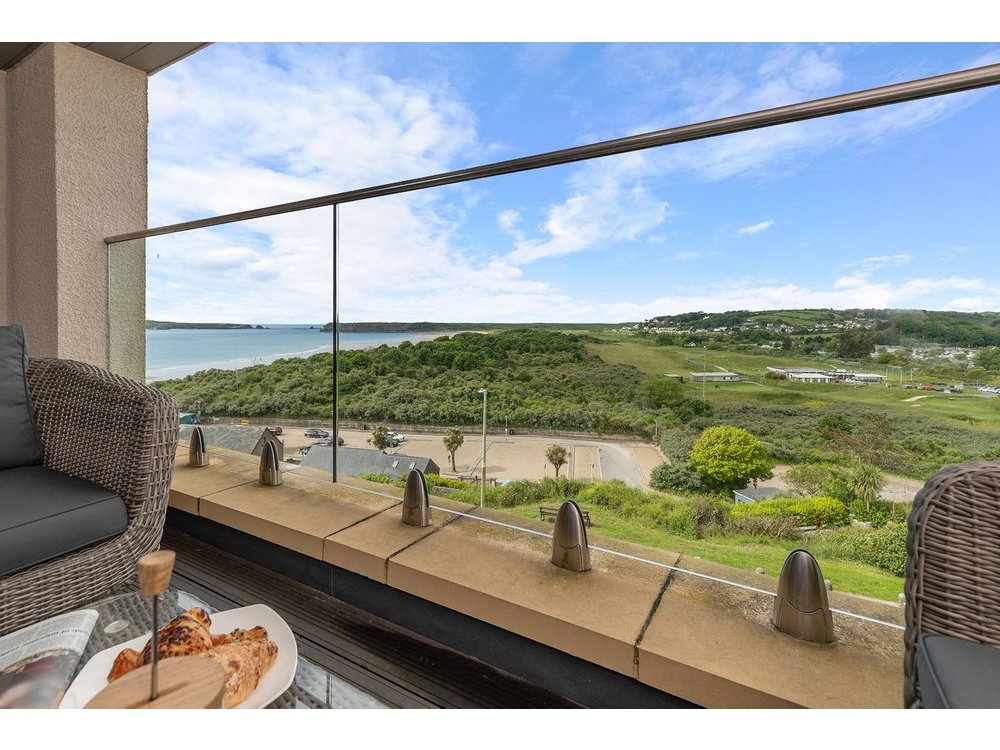 Holiday apartment in Tenby from £178 per night