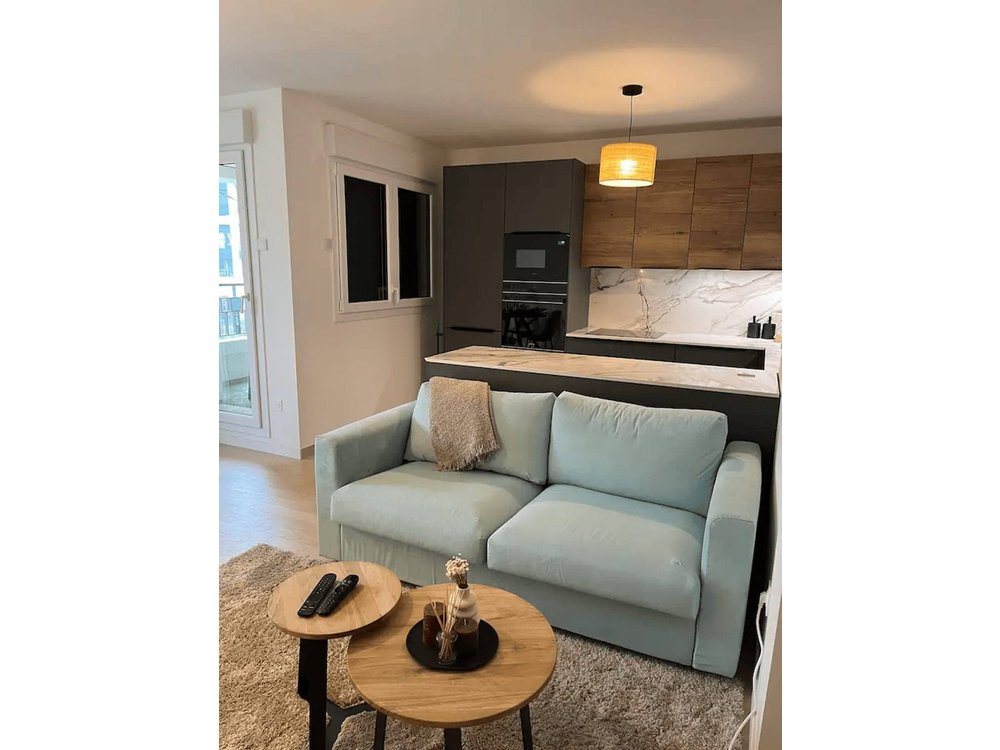 Holiday apartment in Saint-Ouen from £139 per night