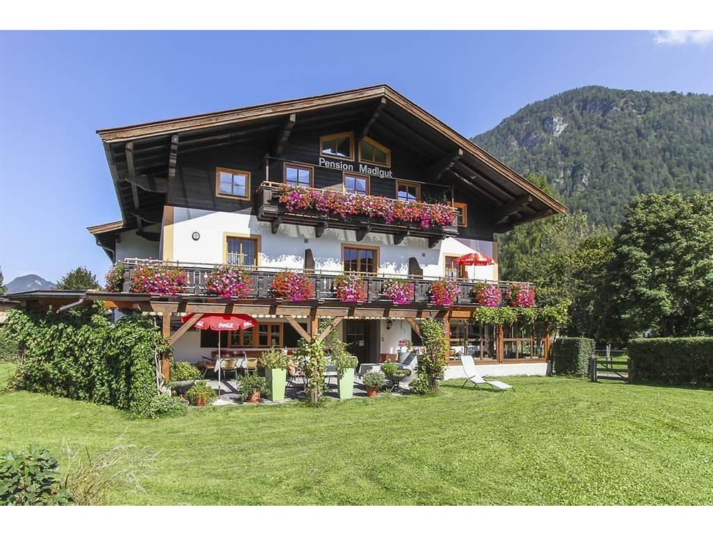 Holiday apartment in Pinzgau from £6 per night
