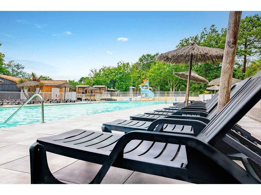 Camping in Arès from £51 per night